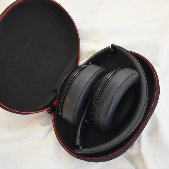 Beats by Dre Studio 3 Wireless